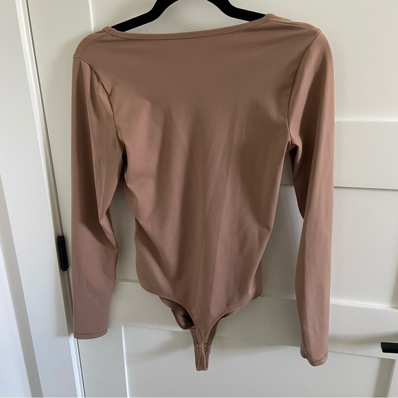 Abercrombie & Fitch Beige Bodysuit - Picture 6 of 11